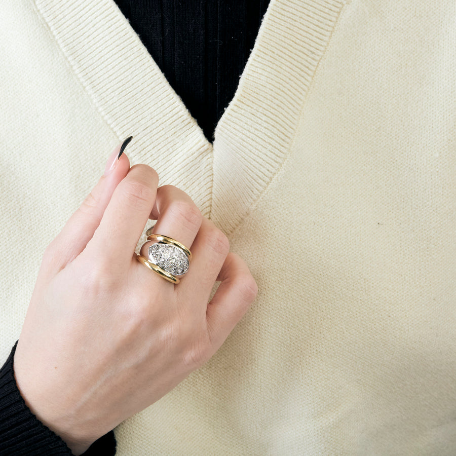 BAGUE JONC DEUX ORS ET DIAMANTS.