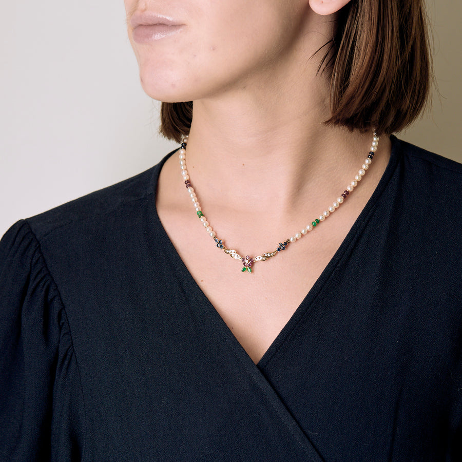 COLLIER DE PERLES ET PIERRES PRÉCIEUSES