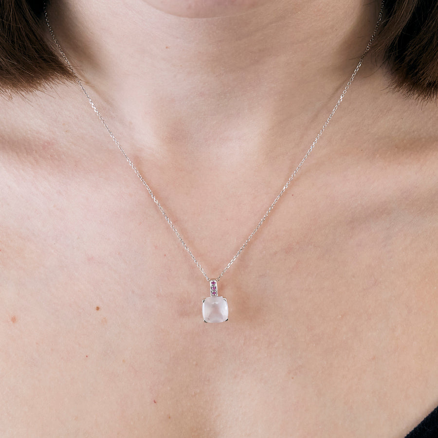 COLLIER OR BLANC ET QUARTZ ROSE.