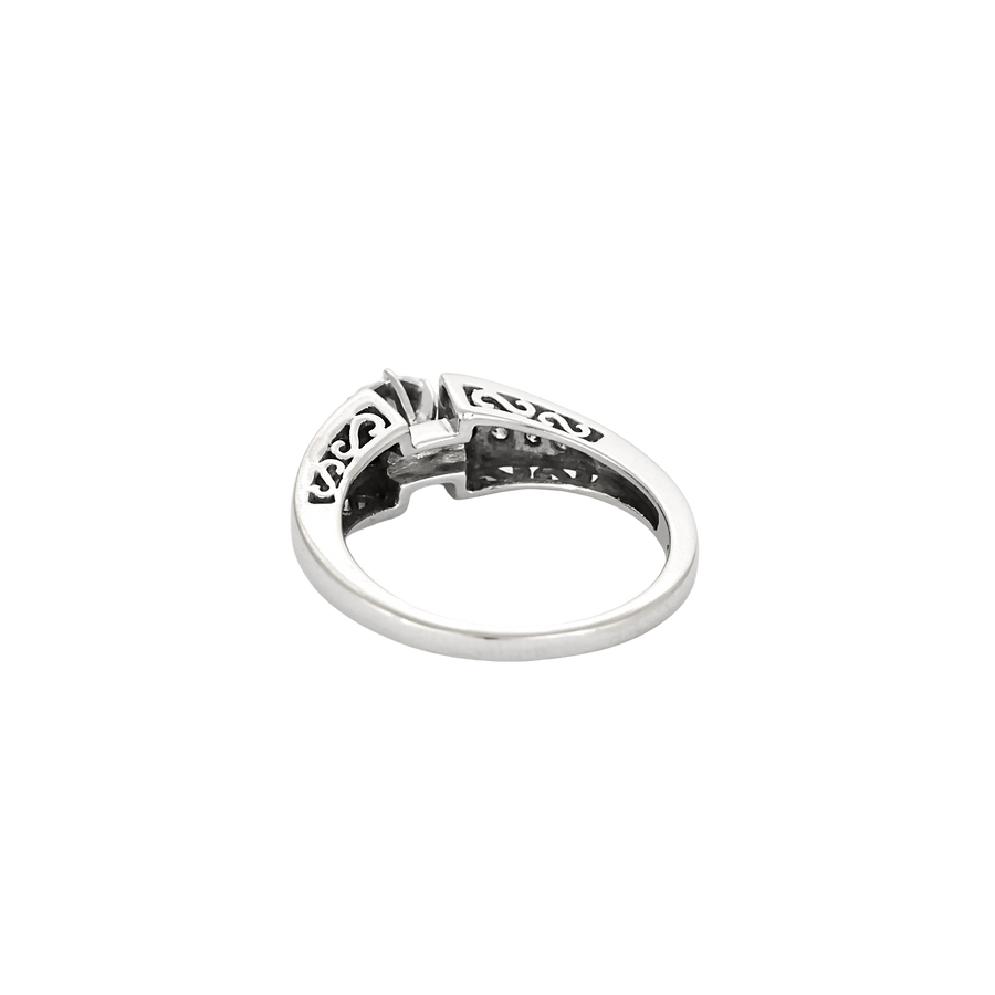 BAGUE OR BLANC ET DIAMANTS