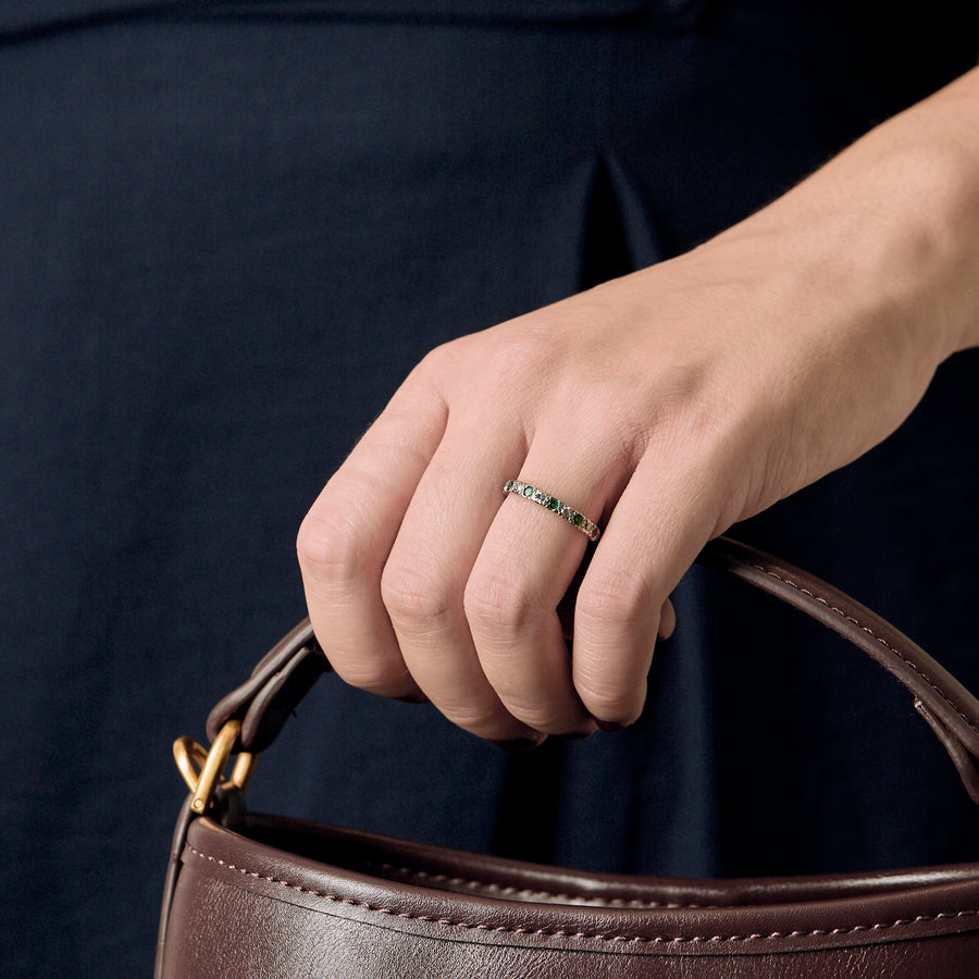 BAGUE ALLIANCE AMERICAINE, DIAMANTS & EMERAUDES