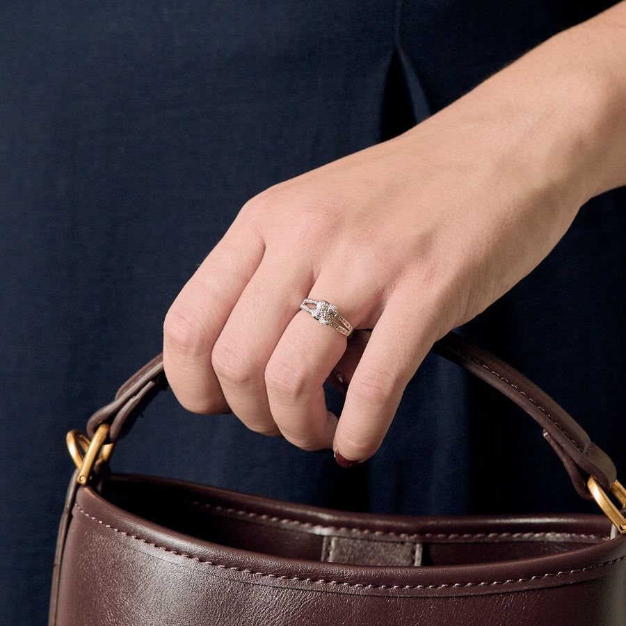 BAGUE OR BLANC ET DIAMANTS