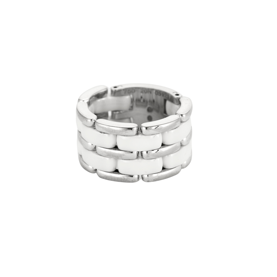 BAGUE CHANEL ULTRA, OR BLANC ET CERAMIQUE.